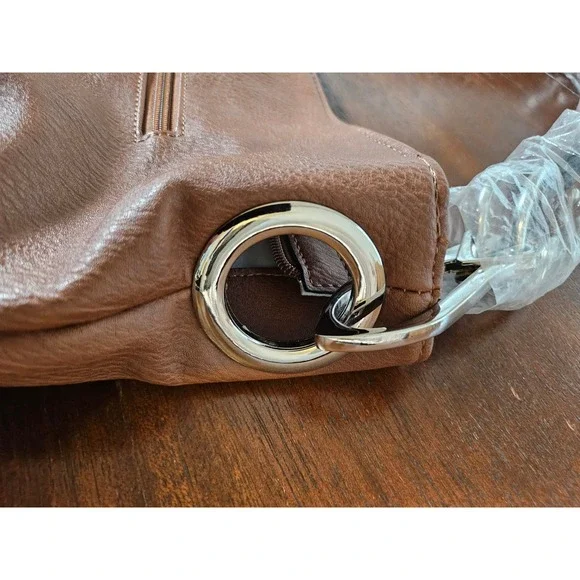 Alyssa Hobo Shoulder Bag Womens Large Brown New Hook Hardware - Picture 3 of 9